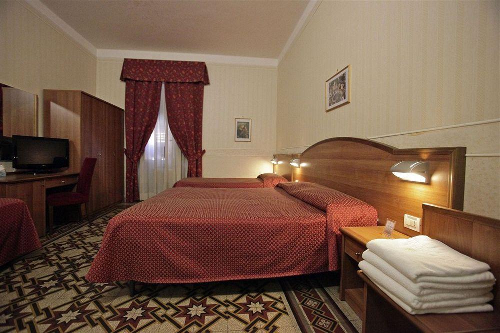 Hotel Emmaus Roma Exterior foto
