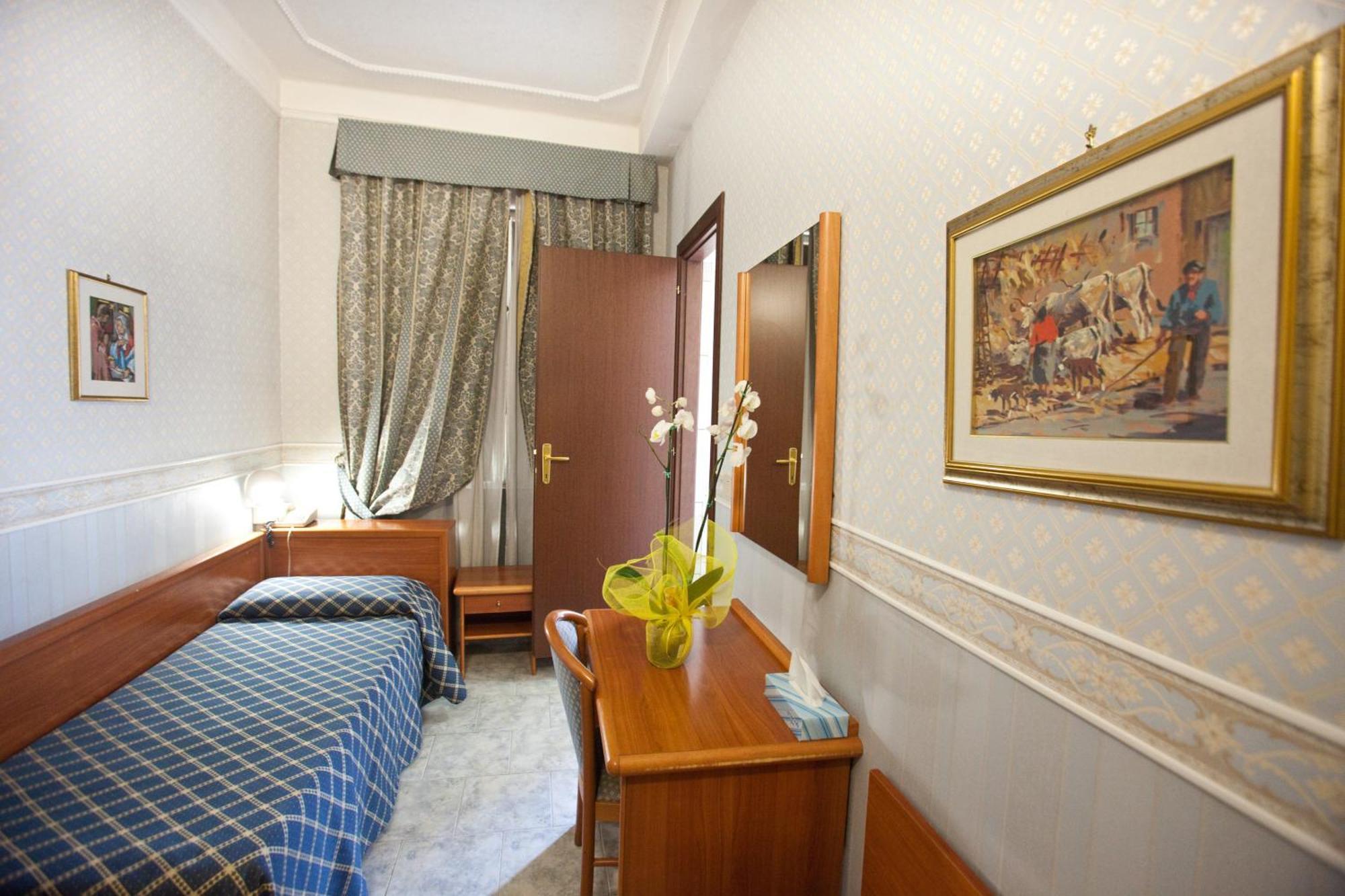 Hotel Emmaus Roma Cameră foto