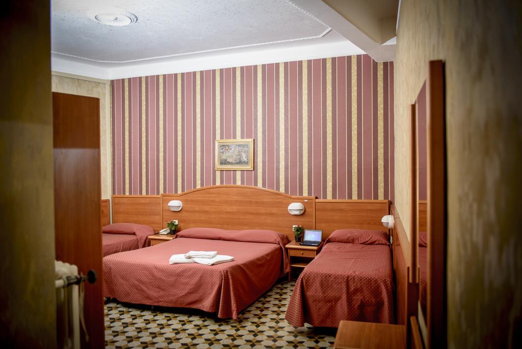 Hotel Emmaus Roma Exterior foto