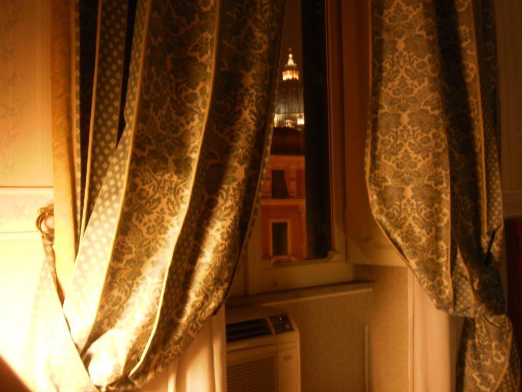 Hotel Emmaus Roma Exterior foto