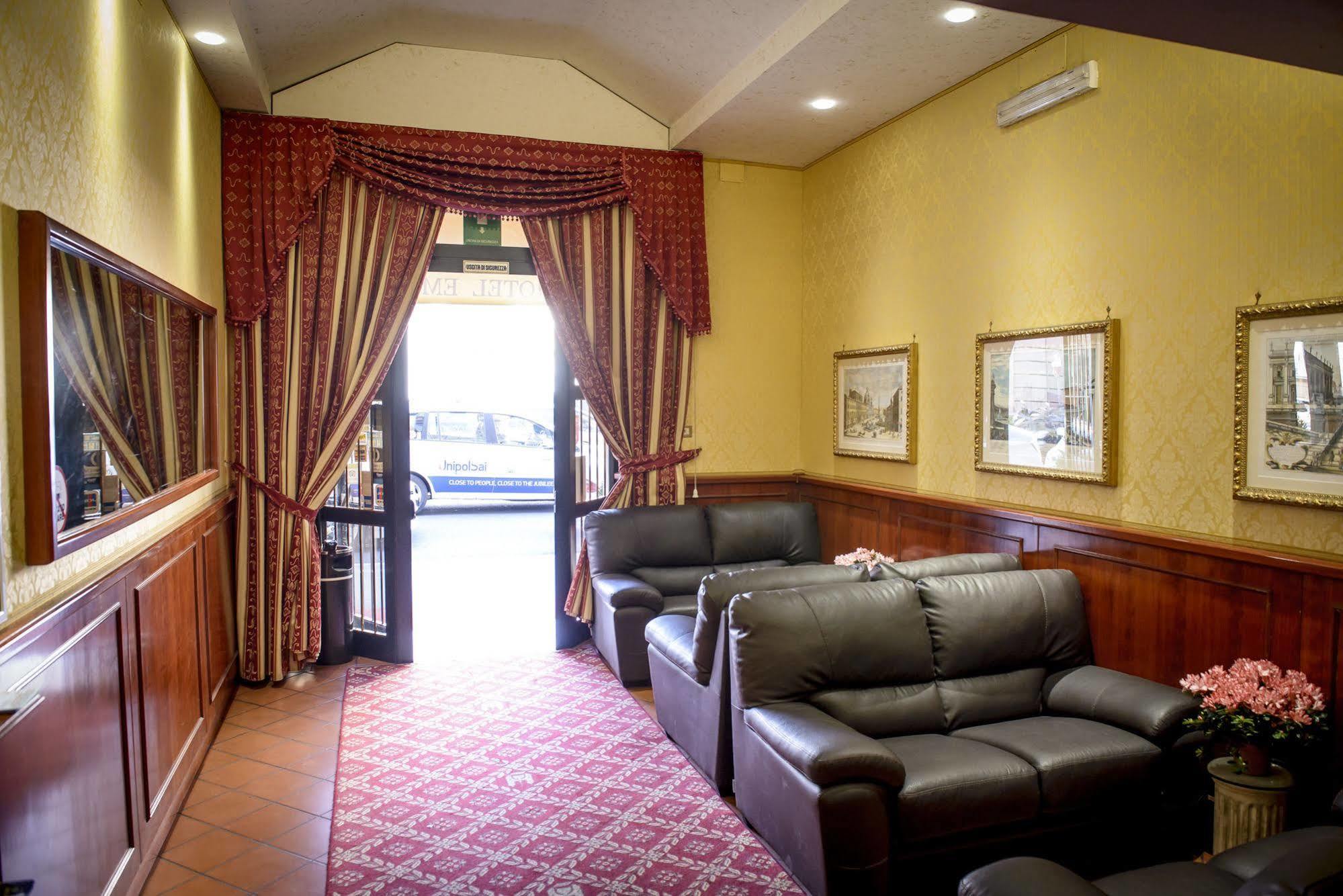 Hotel Emmaus Roma Exterior foto